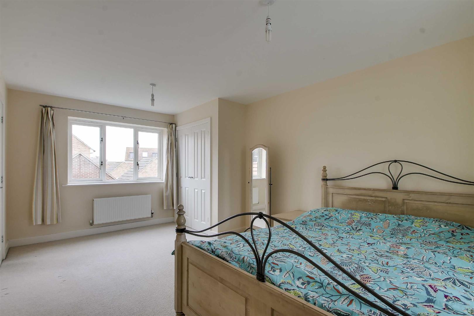 Warwick Avenue, Broughton, Milton Keynes